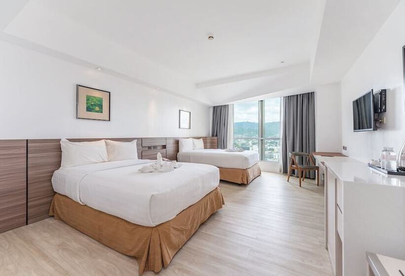 اتاق لوکس, Crown Regency Hotel And Towers