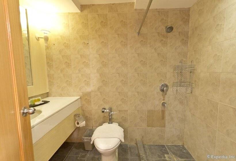 سوئیت دلوکس 2 خوابه, Crown Regency Hotel And Towers