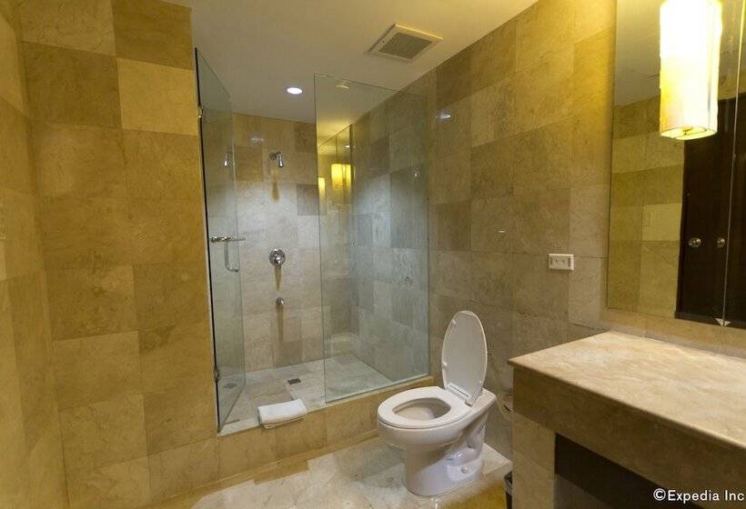 سوئیت مدیریتی 2 خوابه, Crown Regency Hotel And Towers