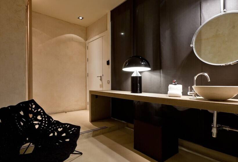 اتاق لوکس, Eme Catedral Mercer