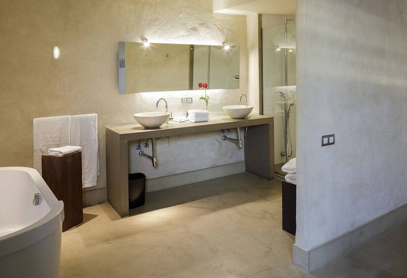 اتاق لوکس با چشمانداز, Eme Catedral Mercer