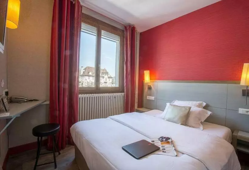 スタンダードルーム, Contact Hôtel Le Relais De Vellinus