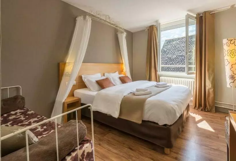 スーペリアールーム, Contact Hôtel Le Relais De Vellinus