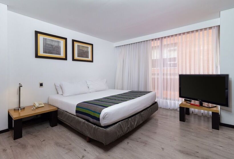 Трехместный Номер Superior, Madisson Inn Luxury By Geh Suites