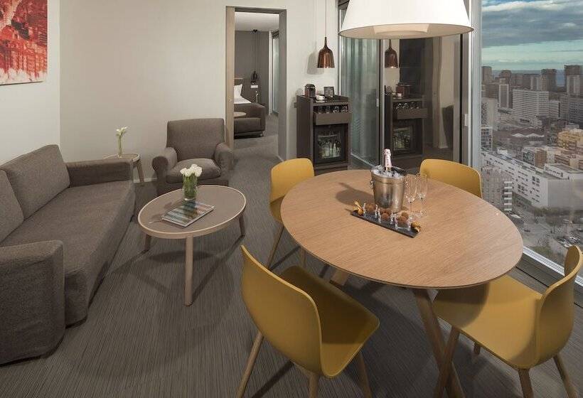 Полулюкс Президентский, Melia Barcelona Sky 4 Sup