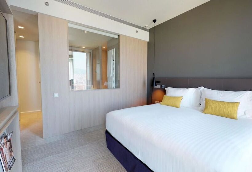 סוויטת ג'וניור אקזקיוטיב, Melia Barcelona Sky 4 Sup