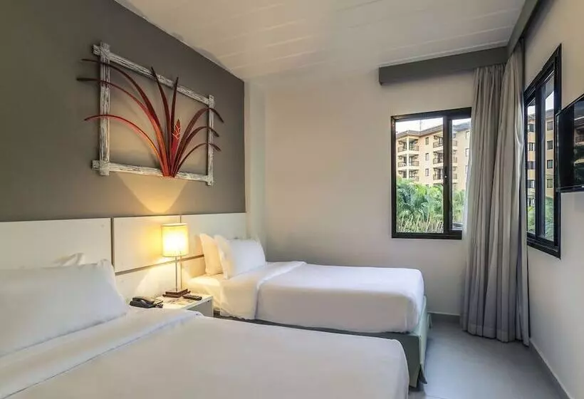 سوییت خانوادگی, Nacional Inn Angra Dos Reis