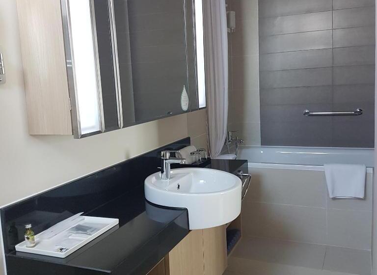 Апартаменты 2 Спальни, Somerset Ho Chi Minh City