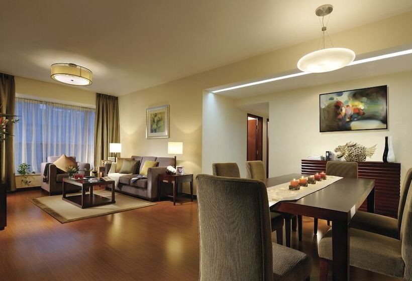 Апартаменты Deluxe 3 Спальни, Springdale Serviced Residence