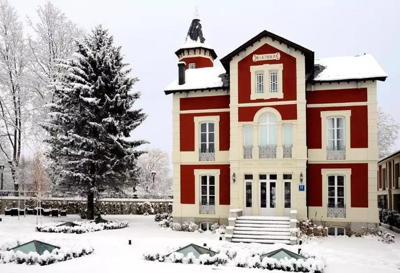 اتاق لوکس با چشم‌انداز دریاچه, Villa Paulita