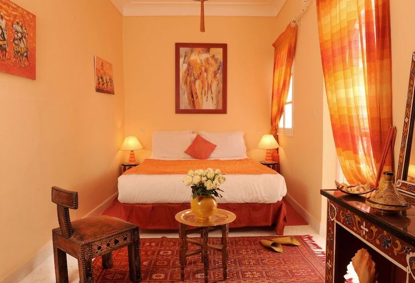 Standart Oda, Riad Shaden