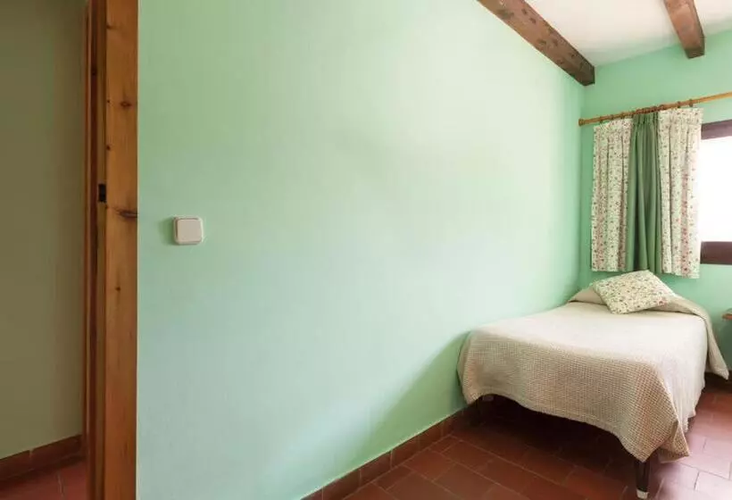 ベーシックトリプルルーム, Hostal De La Rovira