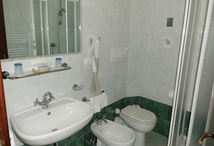 Номер Стандарт, 5 Terre