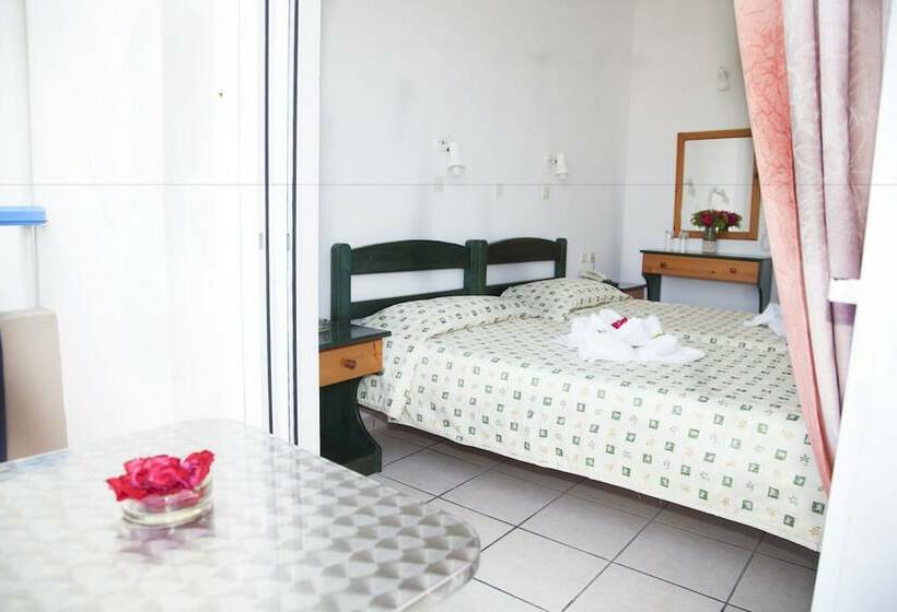 스탠다드 룸, Athinoula