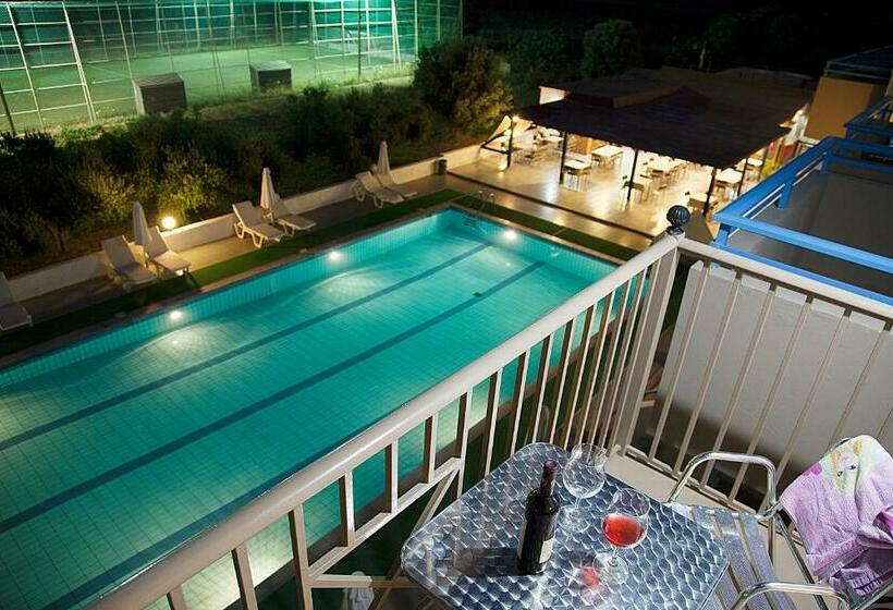 스탠다드 스튜디오, Athinoula