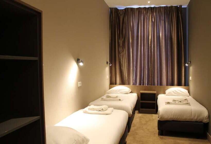 اتاق استاندارد سه نفره, Blossoms City