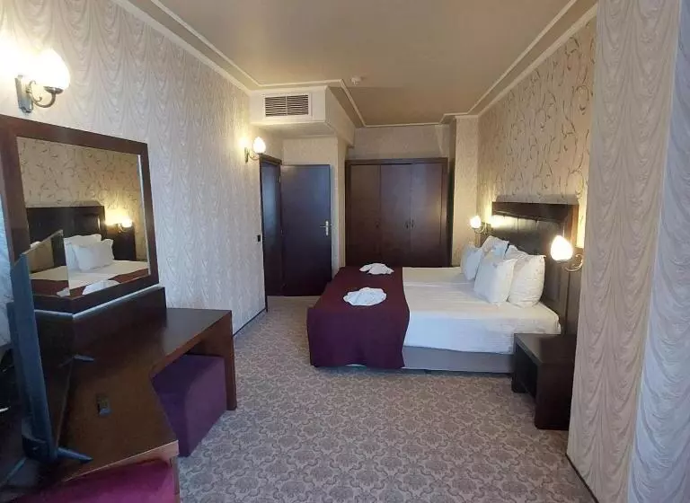 バルコニー付きデラックスルーム, Hissar Spa