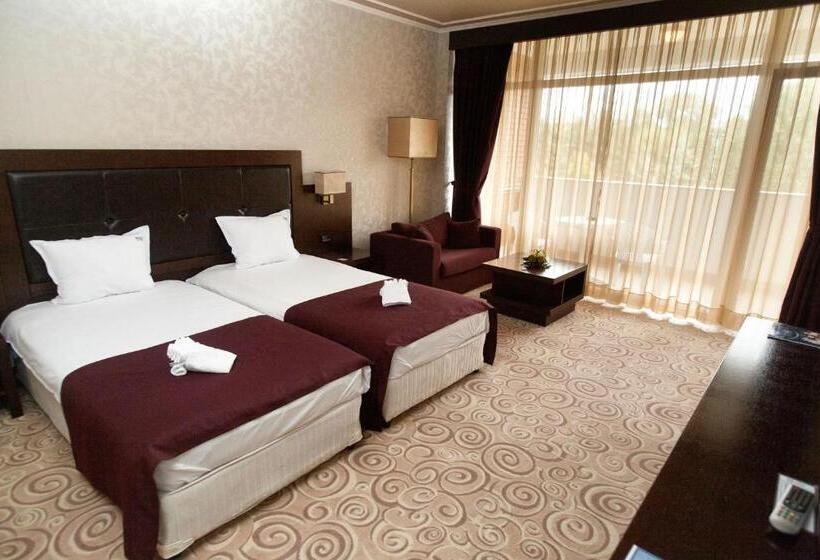 Номер Deluxe с Балконом, Hissar Spa
