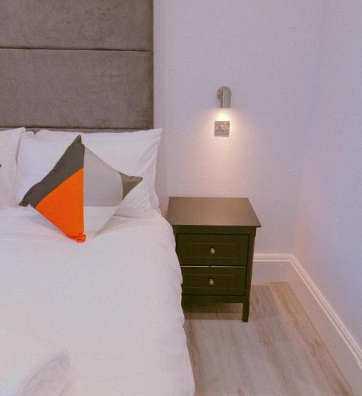 スーペリアールーム, Mayfield Suites