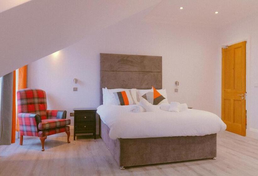 キングサイズベッドのスーペリアルーム, Mayfield Suites