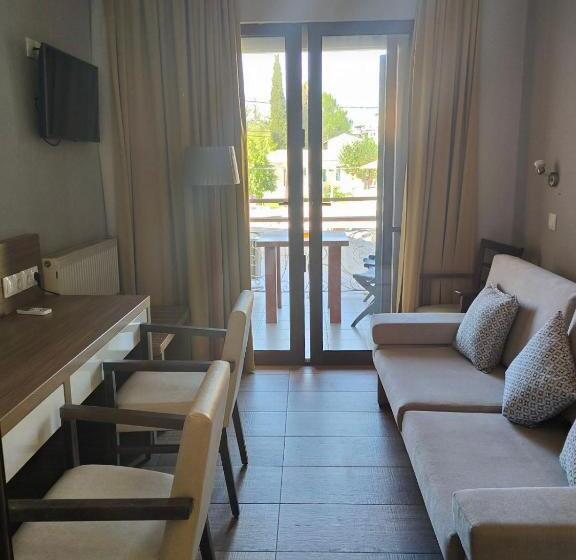 Люкс, Opera Blue Hotel Gouvia Corfu