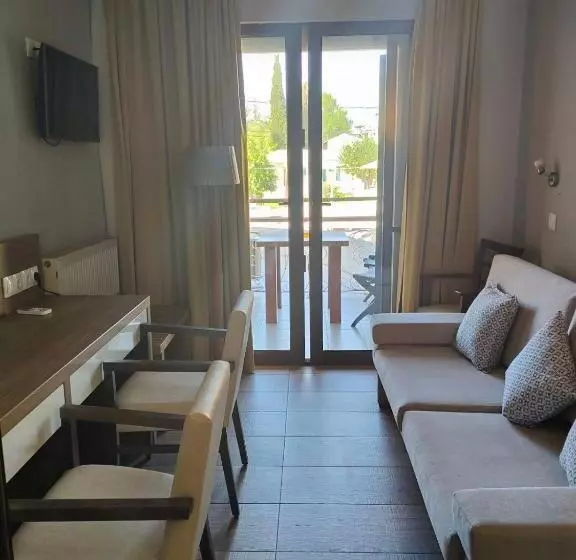 سوییت, Opera Blue Hotel Gouvia Corfu