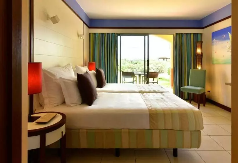 اتاق استاندارد با چشم‌انداز استخر, Pestana Porto Santo Premium All Inclusive Beach & SPA Resort