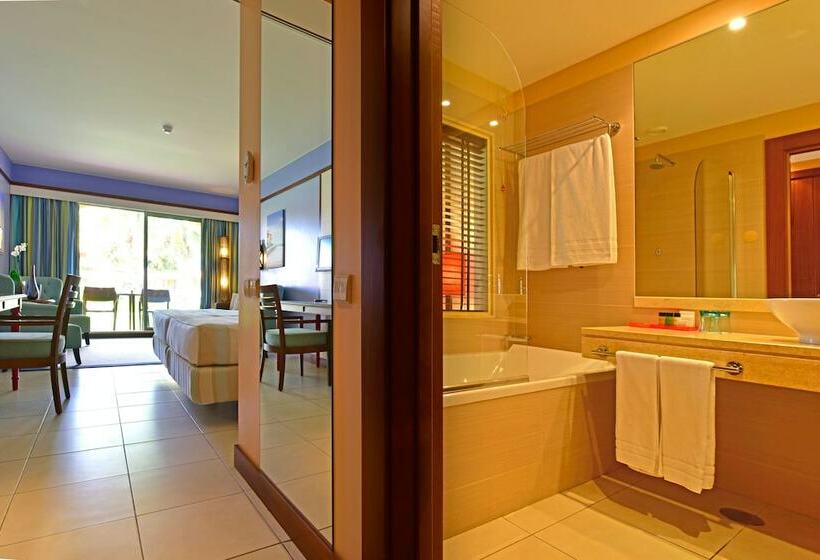 Номер Стандарт Вид на Бассейн, Pestana Porto Santo Premium All Inclusive Beach & SPA Resort