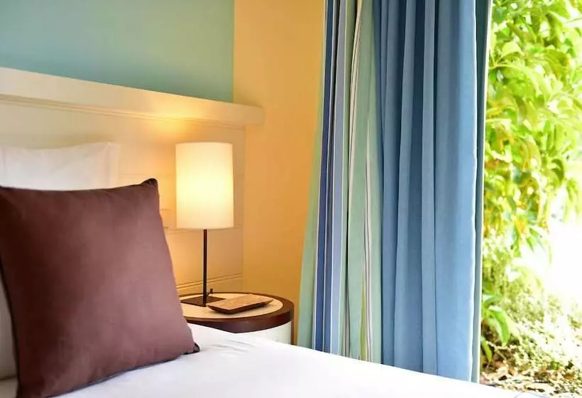 اتاق استاندارد با چشم‌انداز استخر, Pestana Porto Santo Premium All Inclusive Beach & SPA Resort