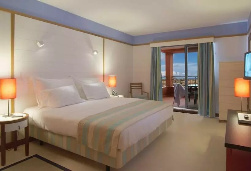 اتاق استاندارد با چشم‌انداز استخر, Pestana Porto Santo Premium All Inclusive Beach & SPA Resort