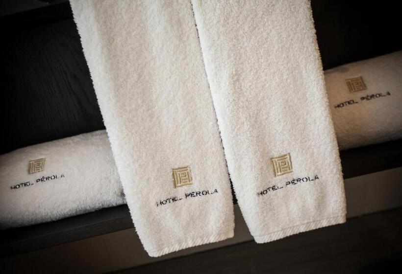 高级三人间, Pérola