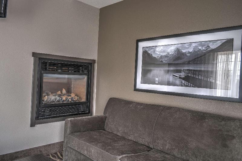 高级三人间, Pérola