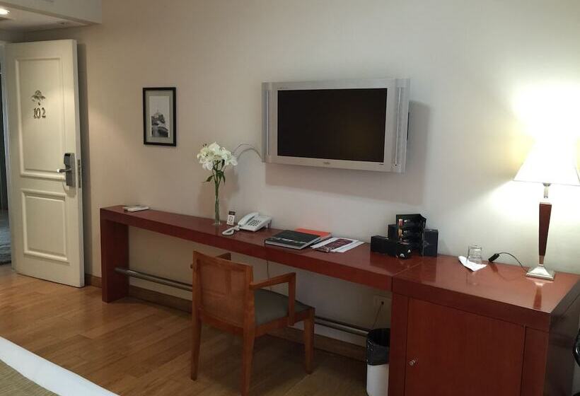 اتاق لوکس با وان آب گرم, Purobaires Hotel Boutique