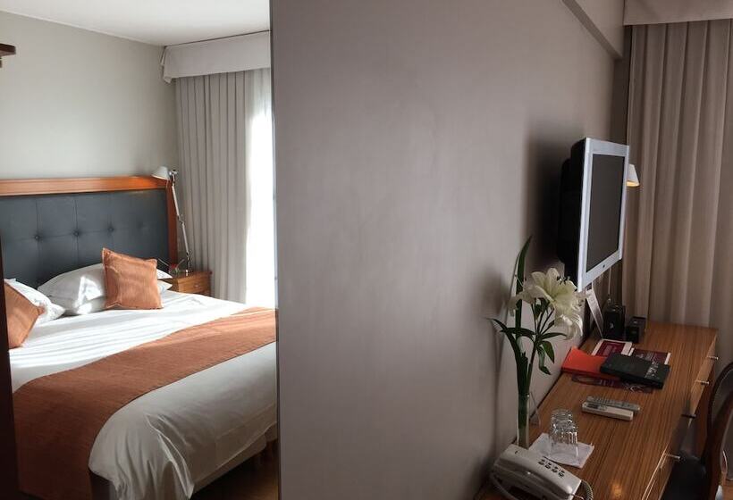 اتاق لوکس با وان آب گرم, Purobaires Hotel Boutique