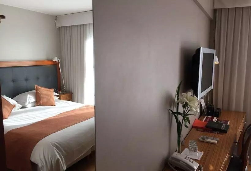 اتاق لوکس با وان آب گرم, Purobaires Hotel Boutique