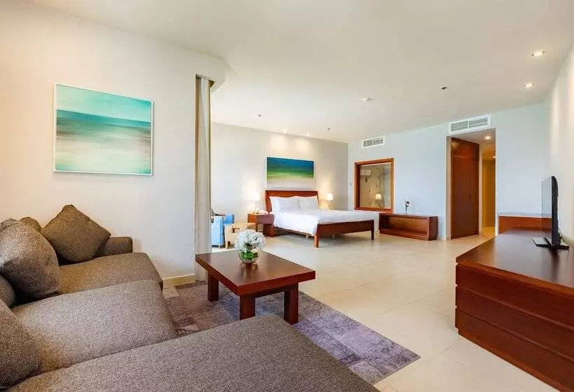 オーシャンビューファミリールーム, Radisson Blu Resort Fujairah