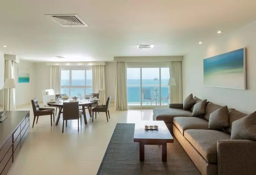 オーシャンビュースイート, Radisson Blu Resort Fujairah