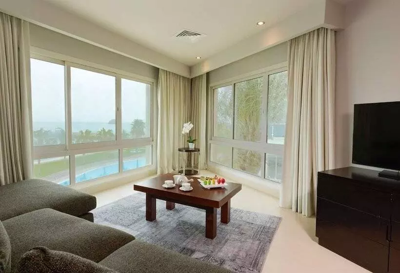 オーシャンビュージュニアスイート, Radisson Blu Resort Fujairah