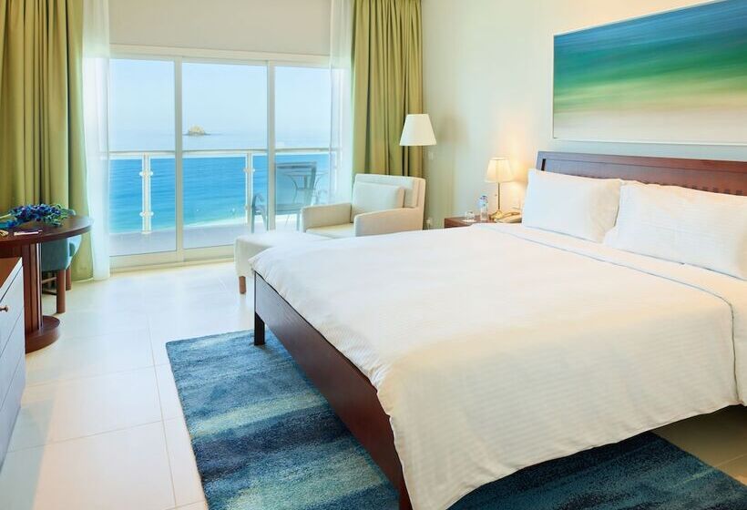 سوییت جونیور با چشمانداز دریا, Radisson Blu Resort Fujairah