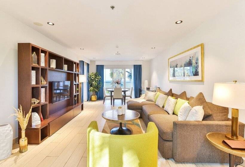 3 Bedroom Suite, Radisson Blu Resort Fujairah