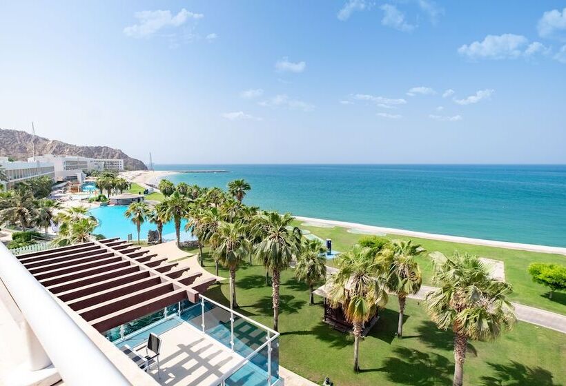 Люкс Вид на Море, Radisson Blu Resort Fujairah