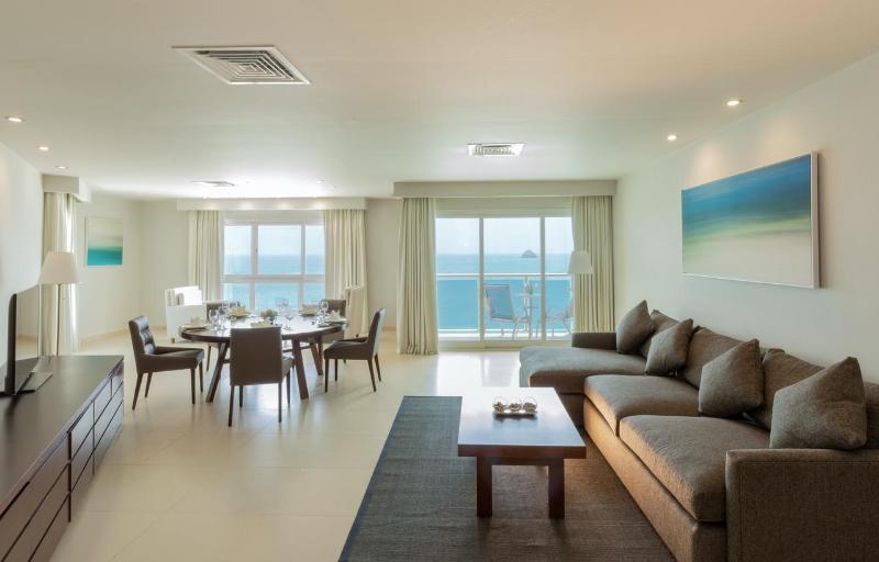 3 Bedroom Suite, Radisson Blu Resort Fujairah