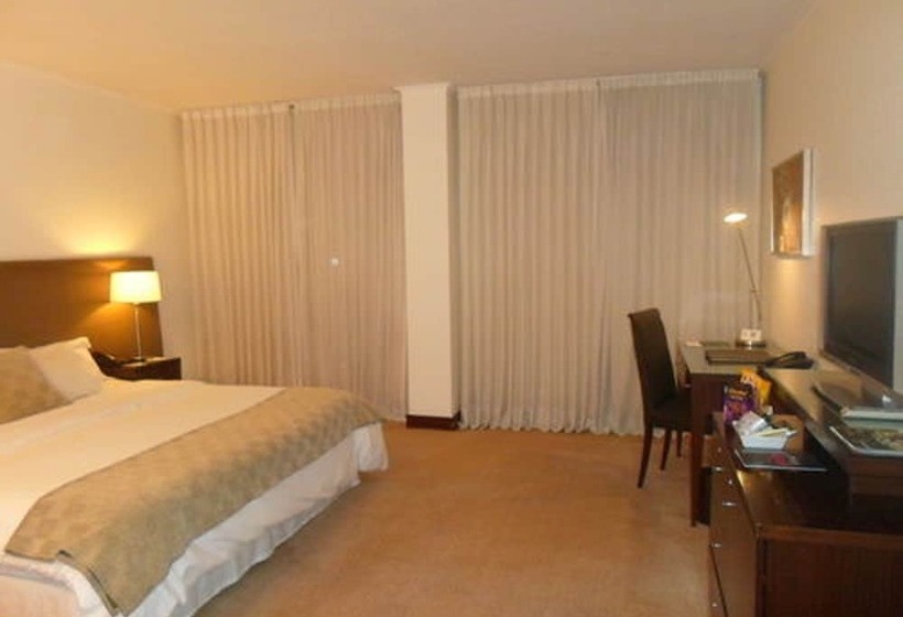 חדר דלוקס, Ros Tower