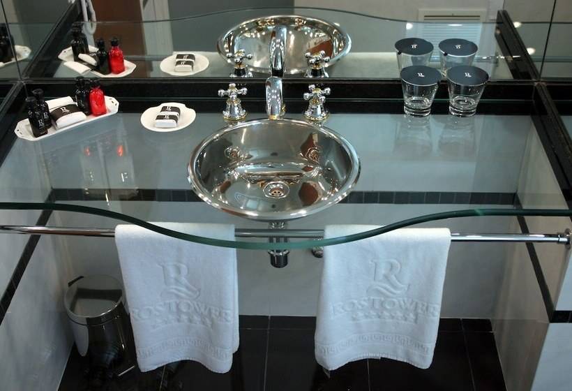 סוויטה אקזקיוטיב, Ros Tower