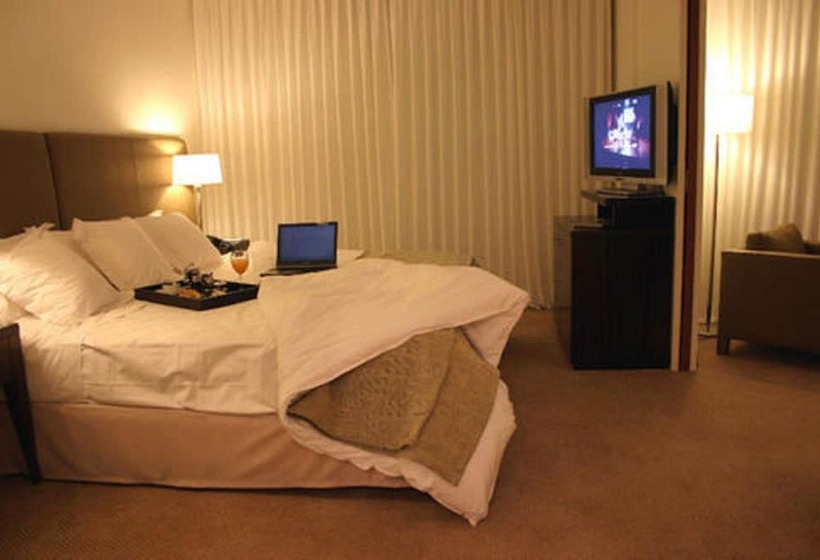 סוויטה אקזקיוטיב, Ros Tower