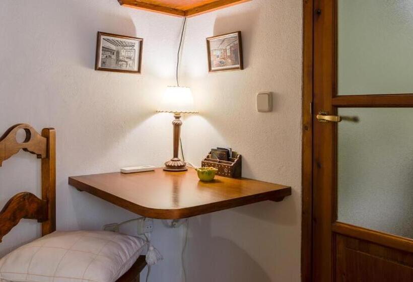 Номер Стандарт, La Caseria De Tito