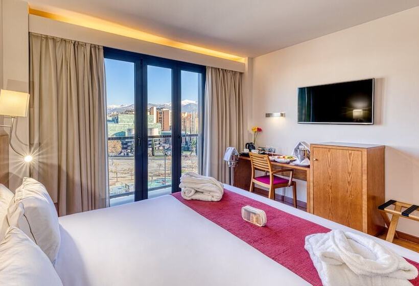 Superior Oda, Senator Granada