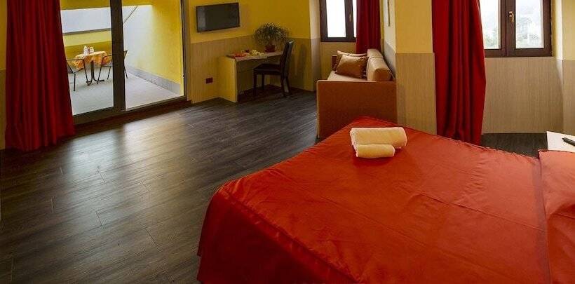 シングルデラックスルーム, Sole Malcesine