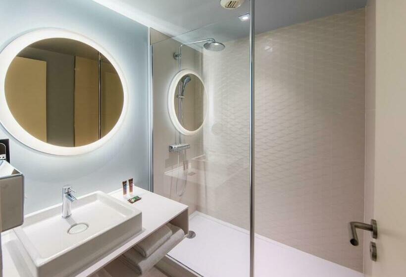 اتاق سوپریور, Novotel Montecarlo