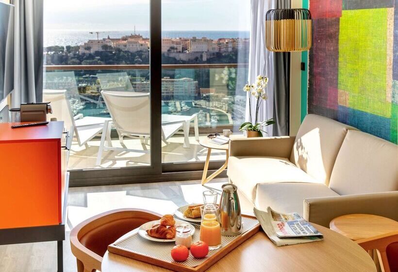 سوییت جونیور با چشم‌انداز دریا, Novotel Montecarlo